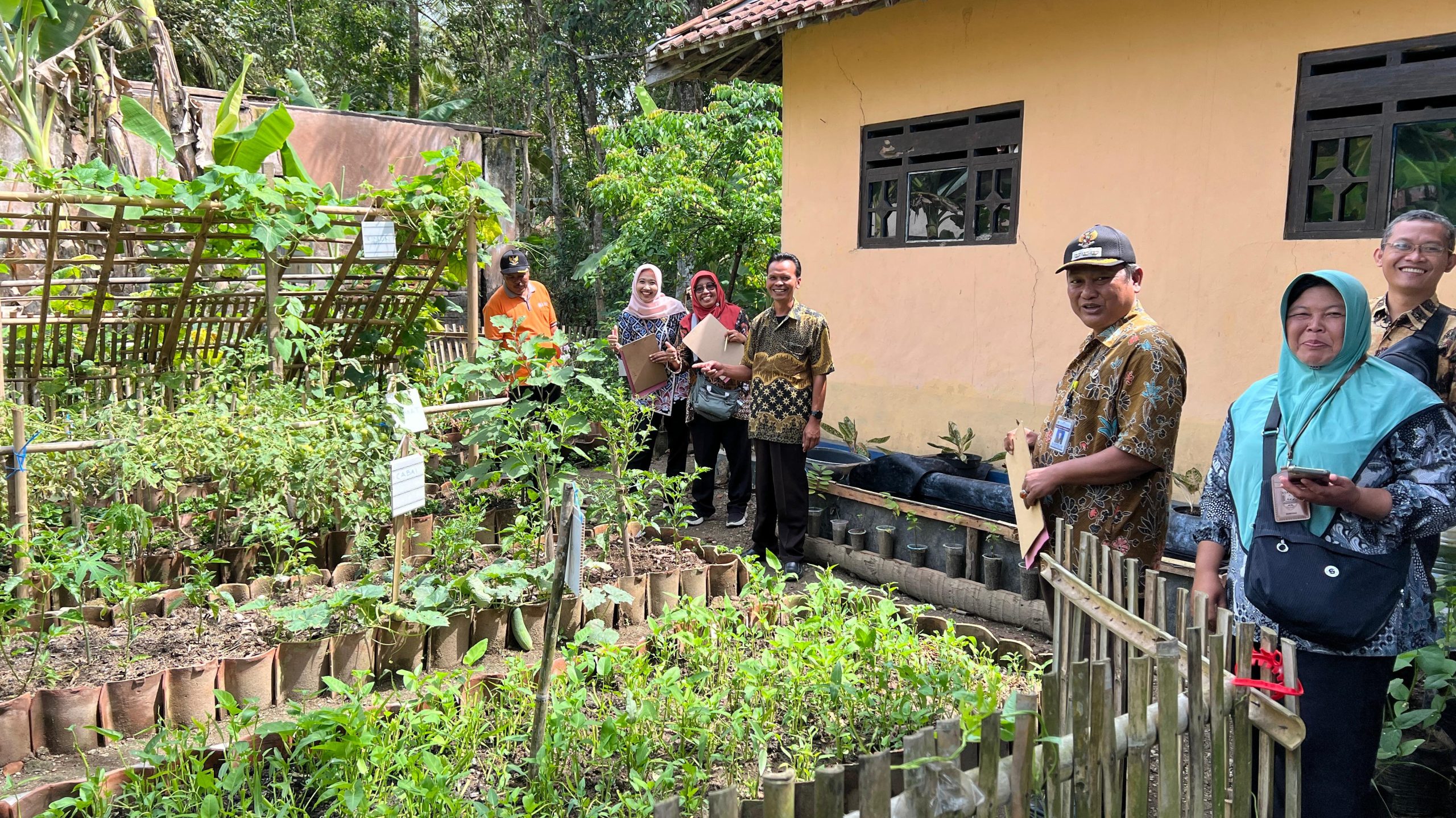 Wujudkan Ketahanan Pangan, Pemdes Temanggal Gelar Lomba P2L Berhadiah Hewan Ternak